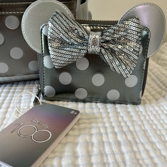 NEW Loungefly Disney 100 Minnie Mouse Platinum mini backpack and wallet set - Picture 5 of 16